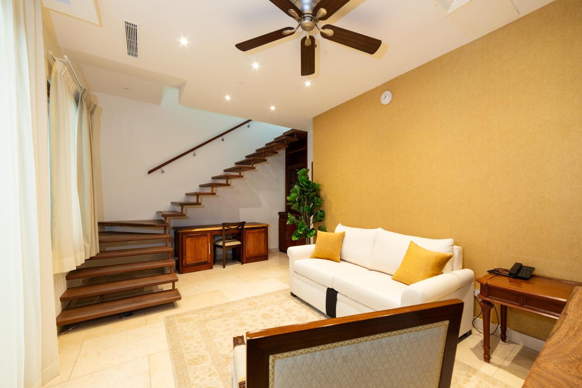 Hotel Plaza Herrera Panama City Eksteriør billede